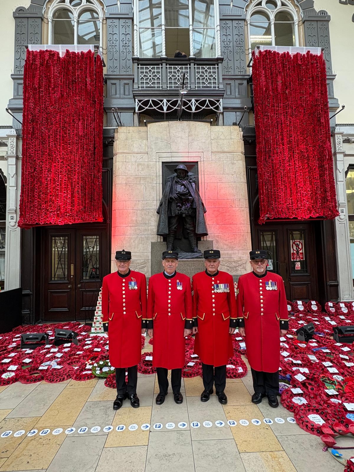 Poppies Chelsea pensioners