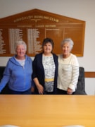 Flo (centre): Flo (centre)