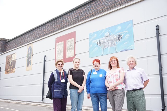 Network Rail install heritage murals on upgraded bridge in Nottinghamshire: Network Rail install heritage murals on upgraded bridge in Nottinghamshire