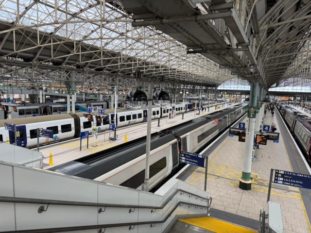 Manchester Piccadilly interior 2: Manchester Piccadilly interior 2