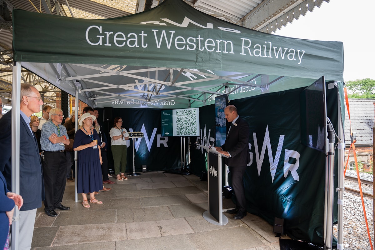 SWNS GWR WESTBURY-31