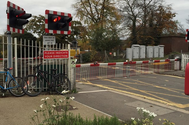 Ashtead Level Crossing (1)