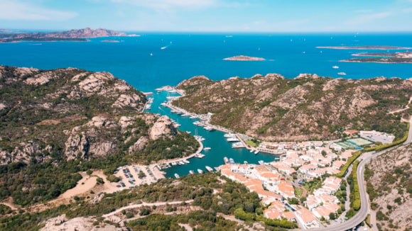La nuova energia di Poltu Quatu accende l'estate in Sardegna: pq-00