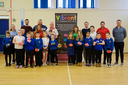 Councillor Cowan joins P5 from Hillhead PS, Active Schools and Northwest Kilmarnock Bowling Club for a fun training session