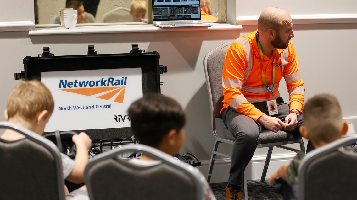 Chris McLaughlin leading Network Rail safety session