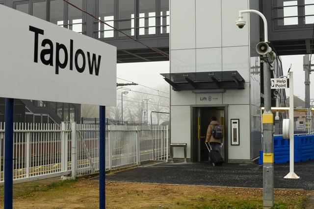 TfL Image - New lift with customer