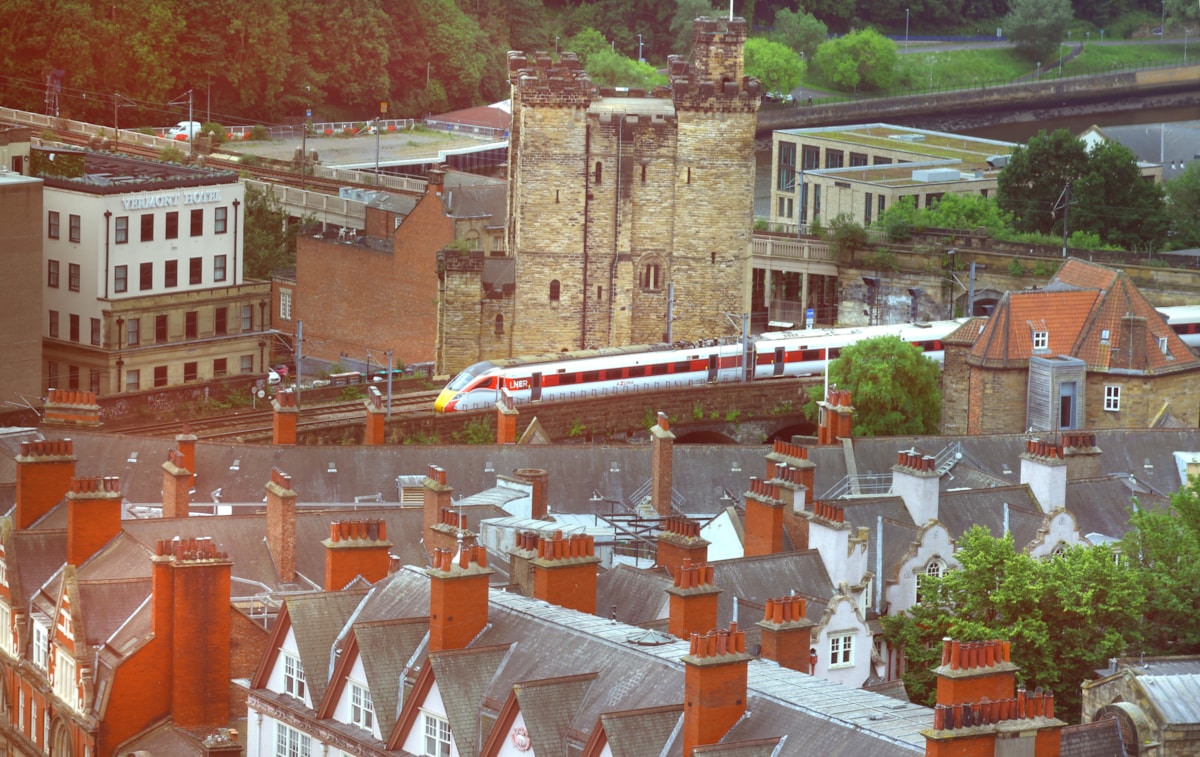 LNER AZUMA NEWCASTLE STATION