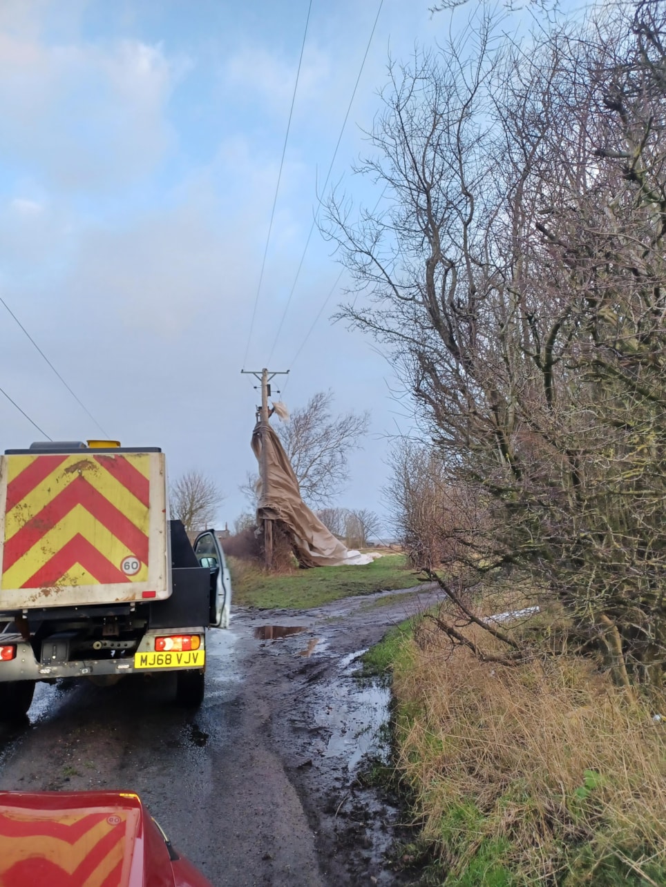 Sheet collides with overhead line in Burscough