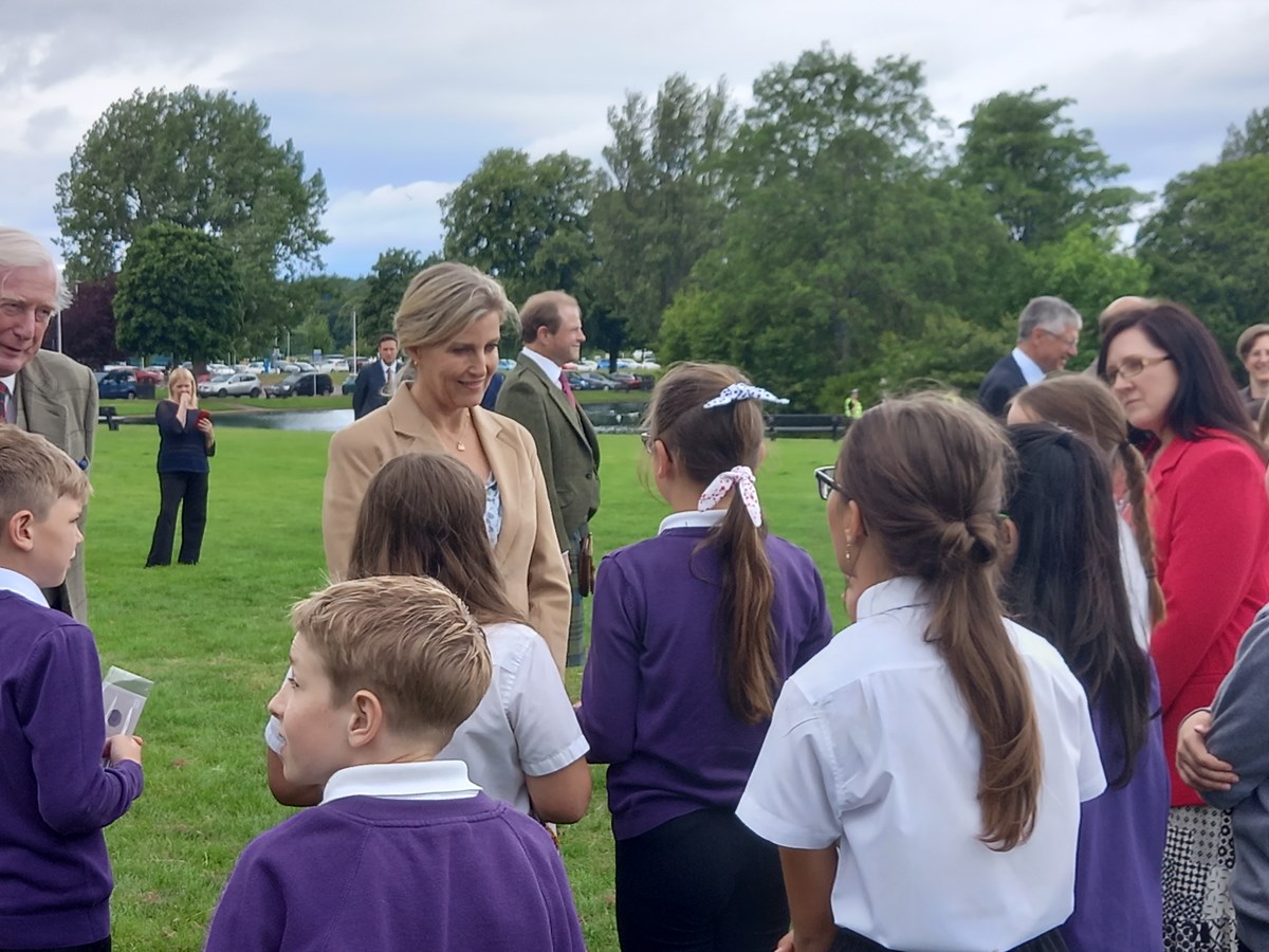 The Countess with pupils from Seafield