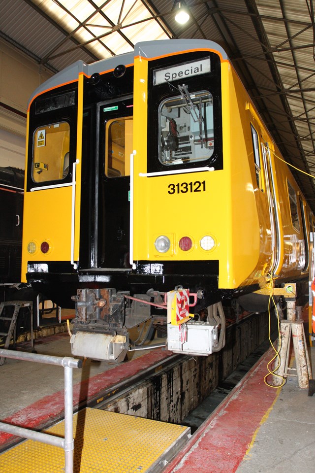 313121 will be used to test ERTMS kit near Hertford: Class 313 off its bogies at Alstom's Wembley depot, awaiting ERTMS fitment for use on the Hertford Network Integration Facility
