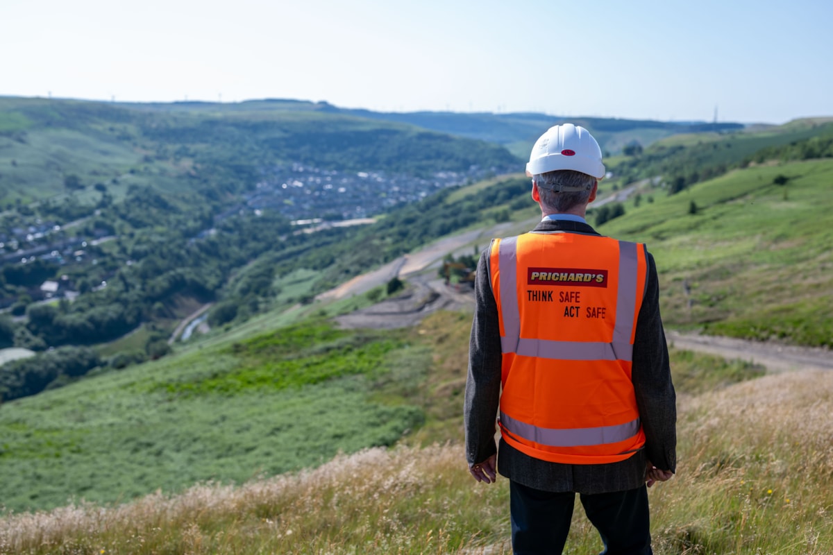 FM and DFM Visit to Tylorstown Coal Tip 18.06.25-7