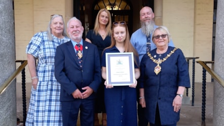 Mayor meets award-winning performing arts champion Elizabeth Downes cropped