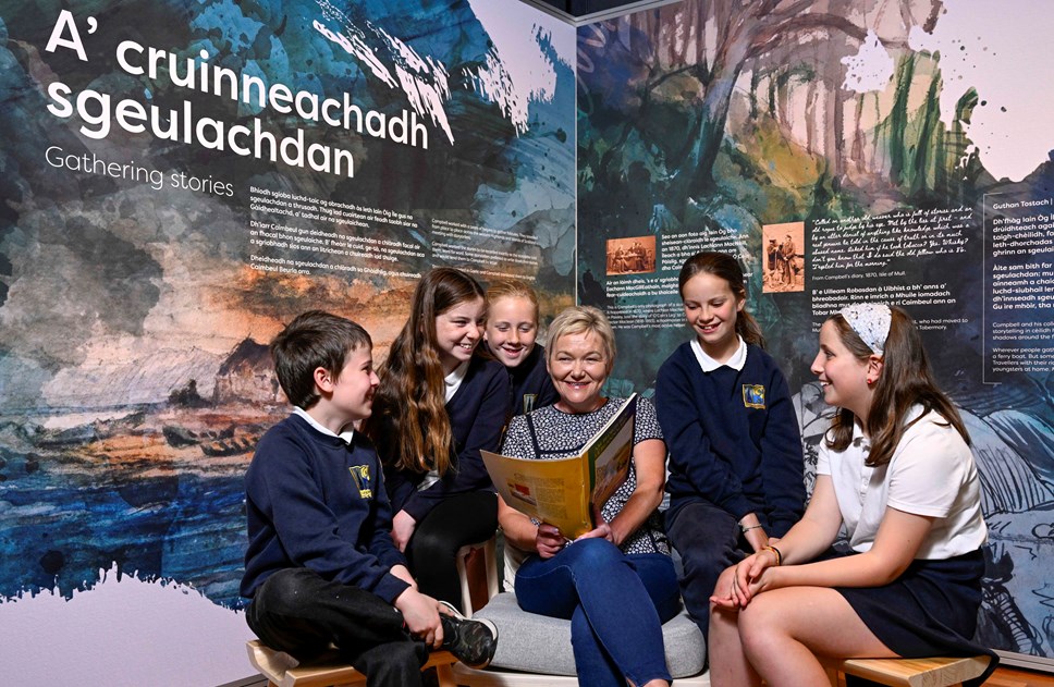 Capital Gaelic Development Officer Ann Paterson shares Gaelic folktales with P6 pupils from Bun-sgoil Taobh na Pàirce, Edinburgh. Credit: Neil Hanna