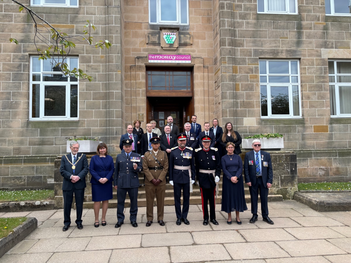 Moray Councillors, military personnel and LLs on steps of Moray Council HQ