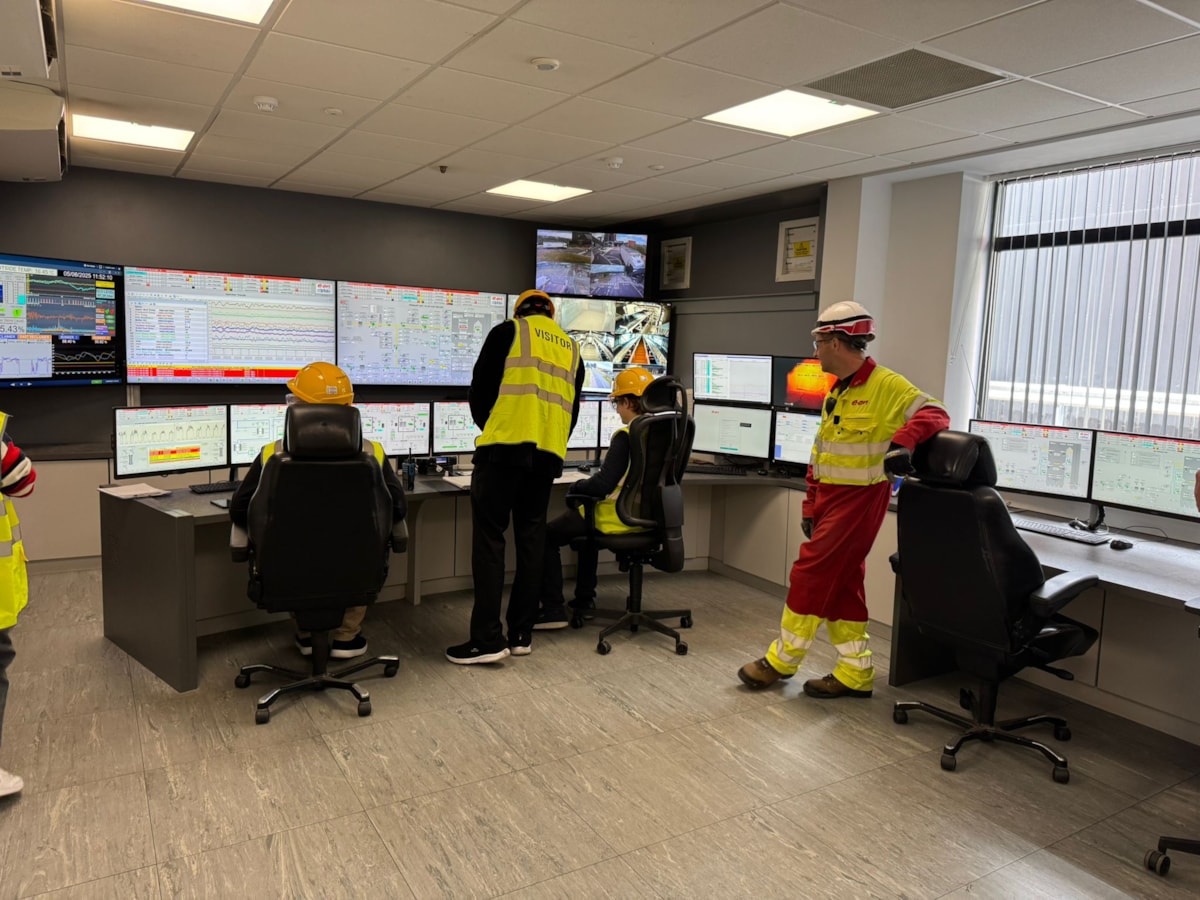 FDM apprentices BBM control room