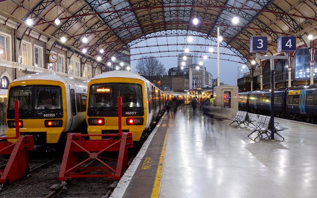 London Victoria platform 3