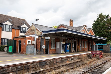 SWNS GWR BOURNE END STATION 1