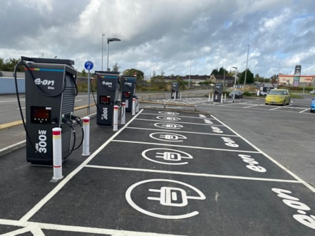 E.ON Drive's first ultra-fast EV charging hub in Wales