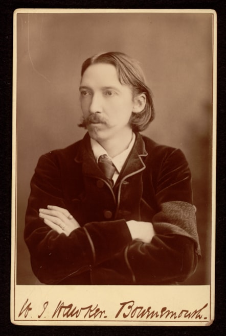 Photograph of Robert Louis Stevenson.