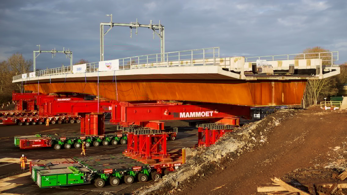 New Clifton railway bridge on SPMTs edging closer to its final position