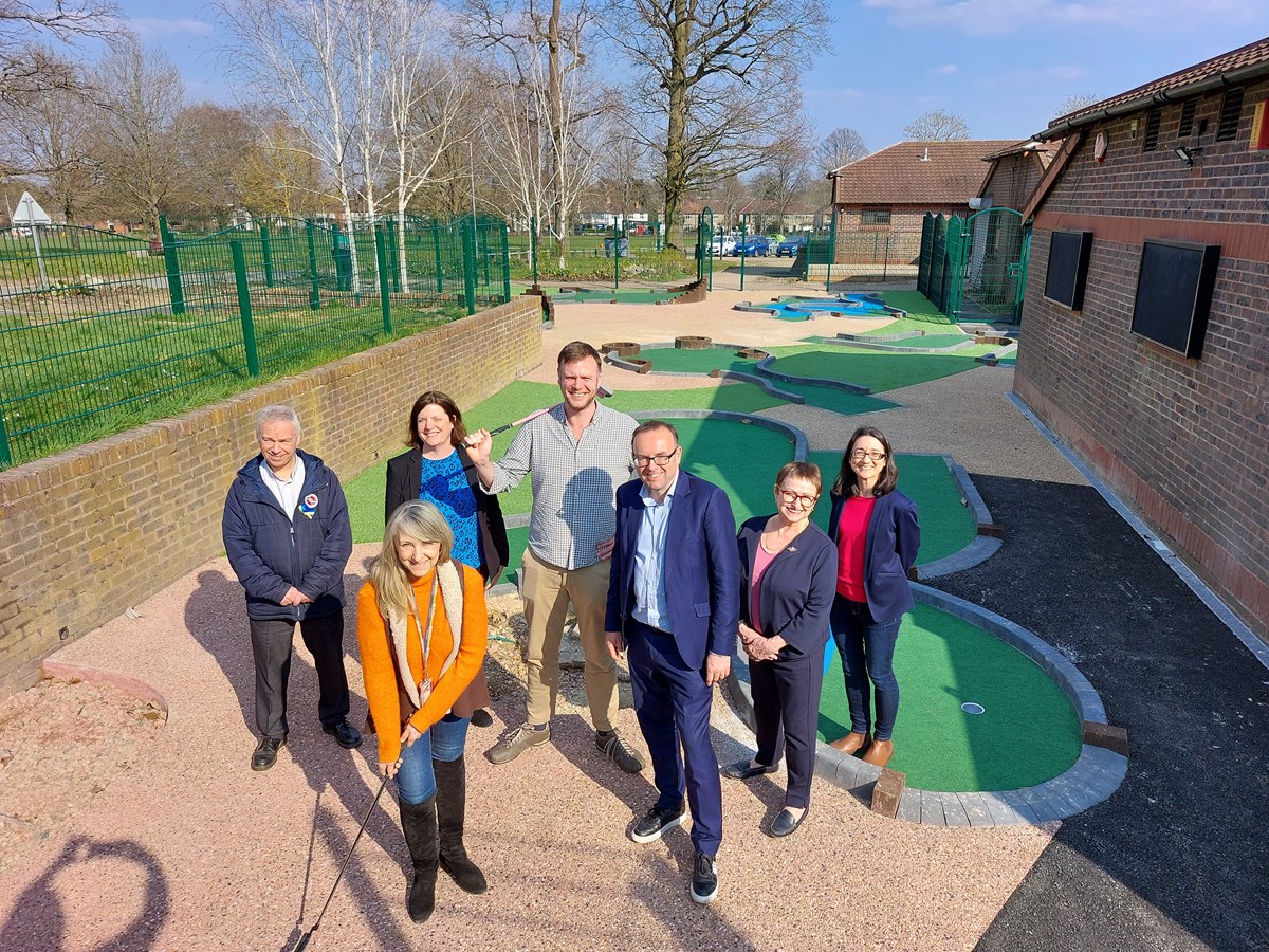 Site visit. L to R, Cllr John Ennis; Frances Martin, Reading Council Executive Director for Economic Growth & Neighbourhood Services; Cllr Jason Brock; Cllr Debs Edwards; Donna Pentelow, Assistant Director of Culture. Front Cllr Karen Rowland and Cllr Graeme Hoskin.