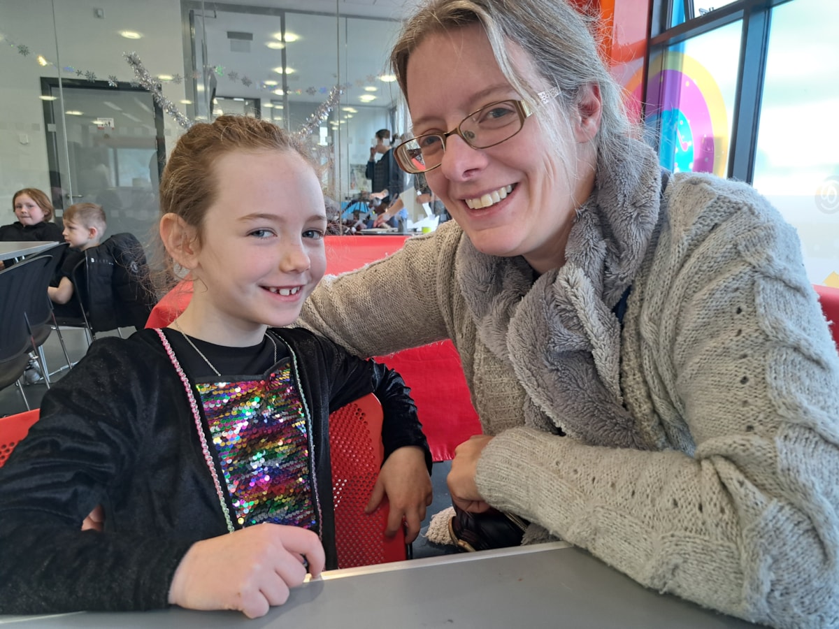 Mum Sarah Farmer with six-year-old daughter, Lucy