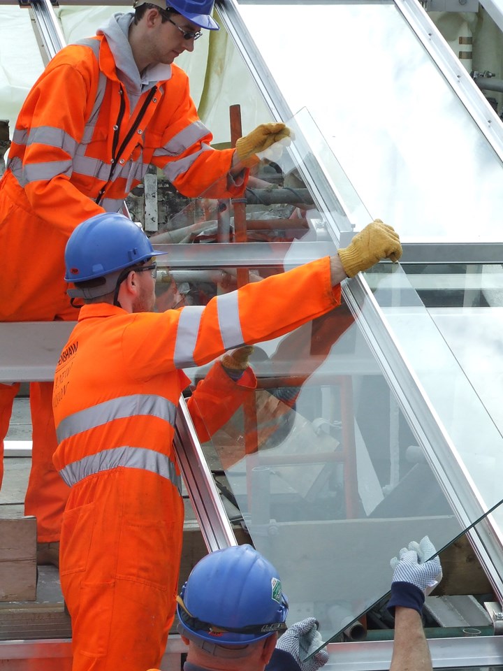 First New Waverley Glazing Fitted: The first panes of glass are fitted into Waverley roof - 21 April 2011