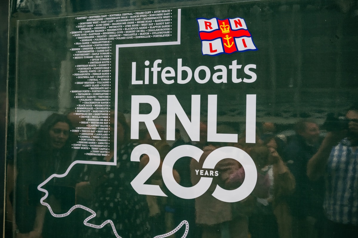 JB RNLI-GWRNamingPaddington23052024-4855