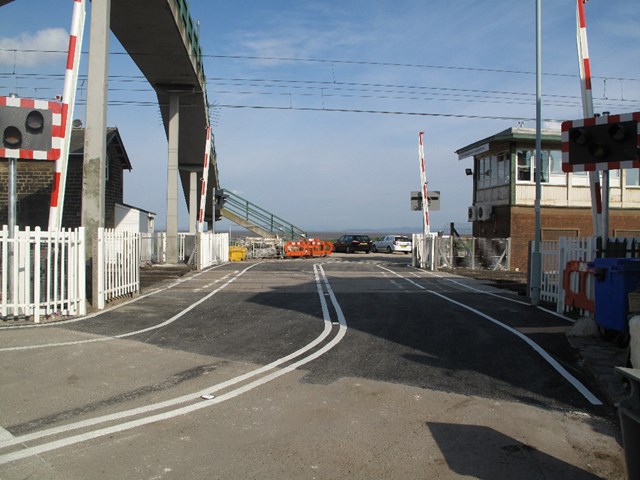 Hest Bank level crossing