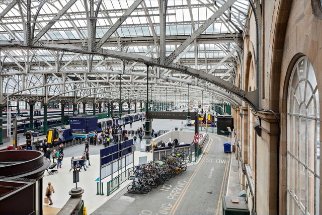 Glasgow Central - bike rack