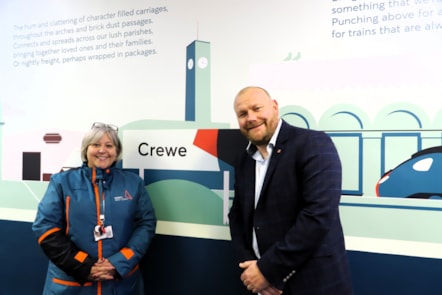 Avanti West Coast celebrates Crewe’s railway heritage in new station mural