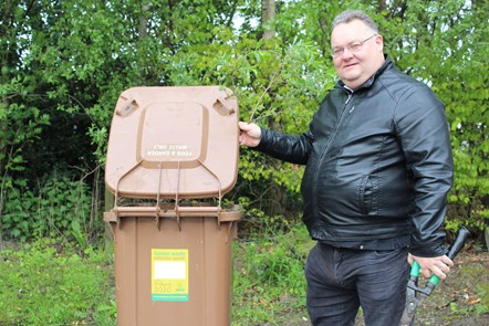 Community groups and charities to receive free garden waste collections