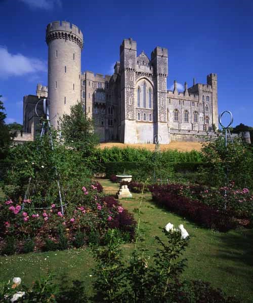 BRIDGE REPLACEMENTS IMPROVE ARUN VALLEY RAILWAY: Arundel Castle