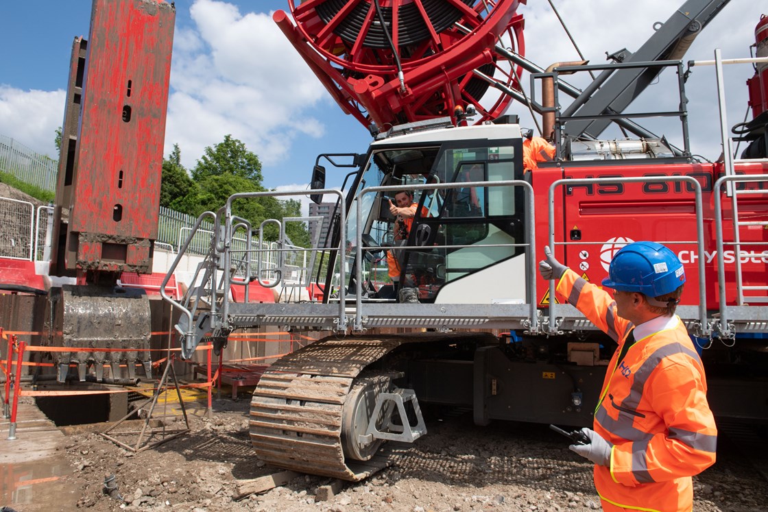 Old Oak Common Start of Permanent Construction: Transport Secretary, Rt Hon Grant Shapps MP, gives the thumbs up for HS2 construction to begin at Old Oak Common

Tags Old Oak Common, Super-hub, Station, Construction