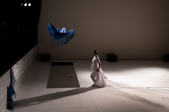 La artista hispano-alemana Ana Lessing Menjibar estrena 'Third Skin', sobre la memoria familiar y colectiva: 4-Third Skin Ana lessing Menjibar Photo Synthtati