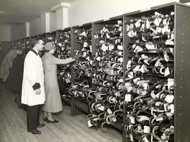 Lost Property Office by Topical Press, 16 Nov 1933 (C) TfL from London Transport Museum's collection
