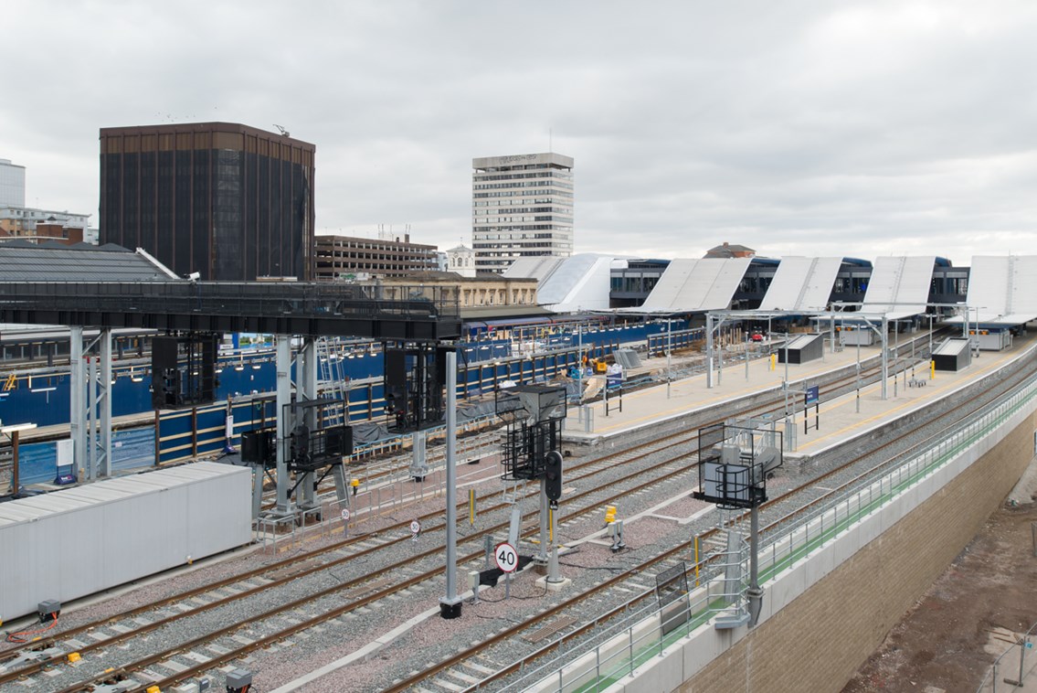 platforms at the redeveloped Reading station