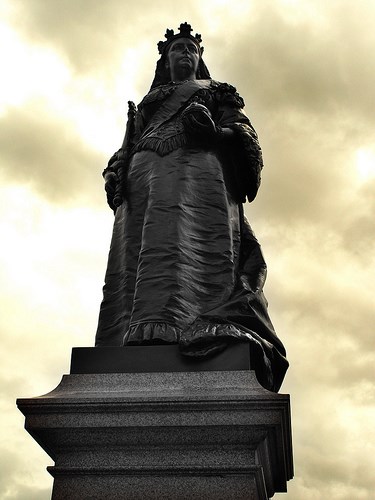 Queen Victoria - Blackfriars Bridge: This statue of Queen Victoria, which is more than 100 years old, has been moved from its home on Blackfriars Bridge ready for construction work at Blackfriars station. (part of the Thameslink Programme)