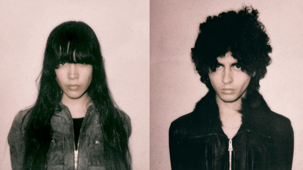 E V PRESS SHOT (WIDE)