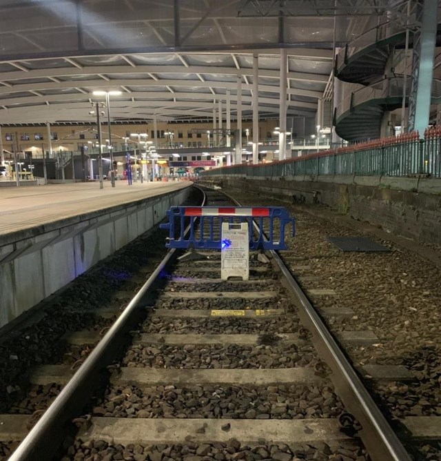 Manchester Victoria engineering work Line Closure November 2018