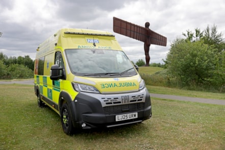 Ambulance & Angel of the North