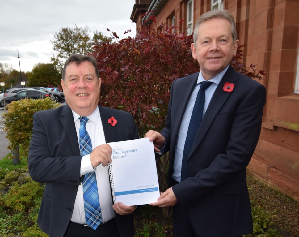 Leader of the Council Councillor Douglas Reid and Chief Executive Joe McLachlan 2