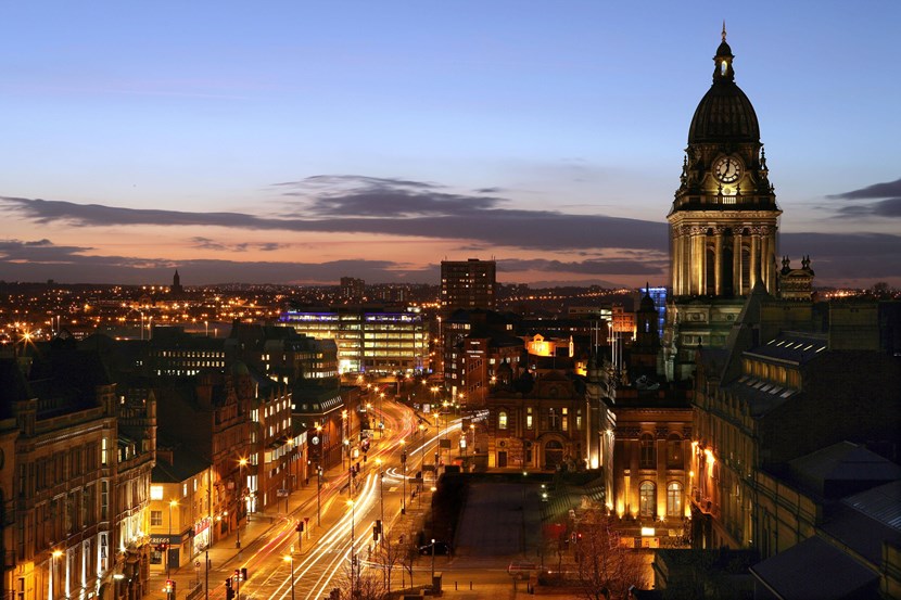 Leeds Town Hall marks Earth Hour: headrowandtownhallatnight.jpg