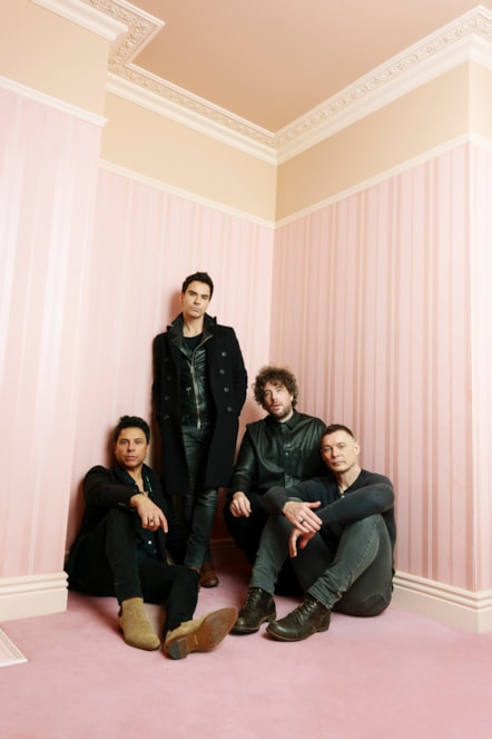 STEREOPHONICS PRESS SHOT 3