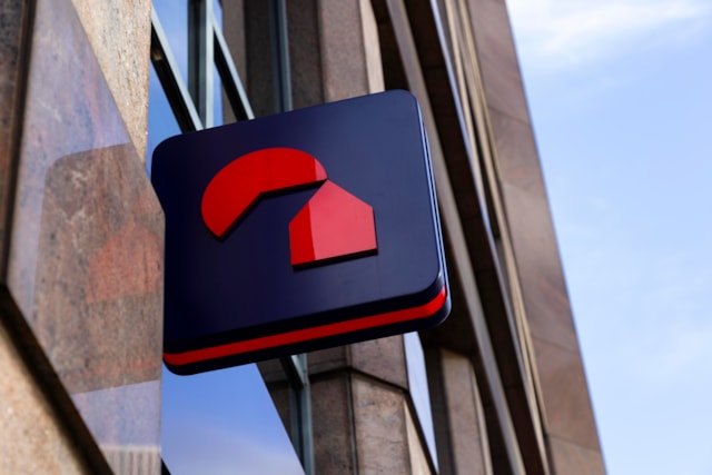 Nationwide launches teacher accreditation to boost financial education in schools