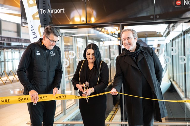 Ribbon cutting Sameera Saleem, Mick Harford, David Arnold