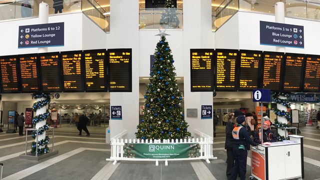 Passengers urged to ‘think in threes’ as Birmingham Christmas market returns: Birmingham New Street Christmas tree 2019