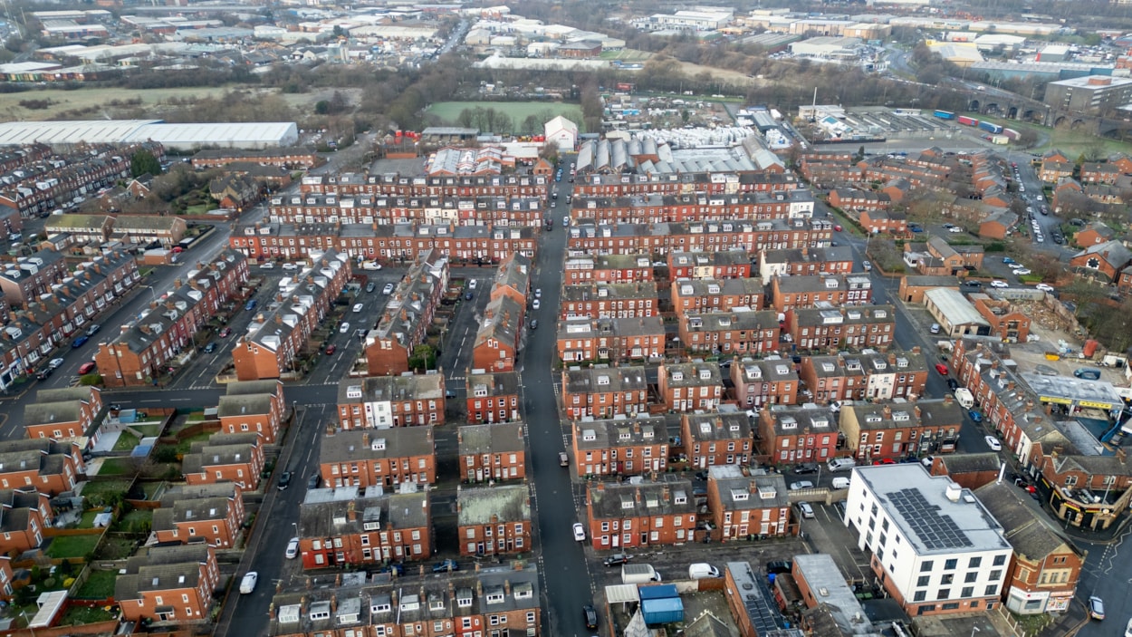 Equans Holbeck Before - Jan 2026-10: Homes in Holbeck are set to receive upgrades as part of a major scheme that is to get underway in January 2026, as part of the first scheme in the Heart of Holbeck regeneration programme.
