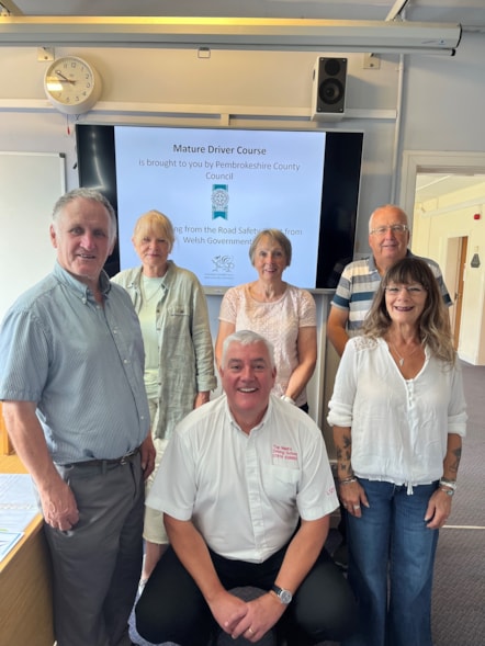 Mature drivers course - Cwrs gyrrwr cynhwyso