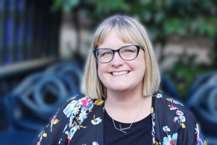 Author Kerry Barrett